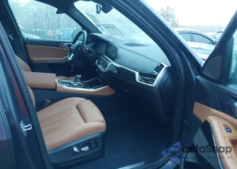 2021 BMW X5 Phev xDrive45E z USA, uszkodzony, nr VIN 5UXTA6C06M9F42425